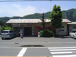 車站站房（2005年5月）