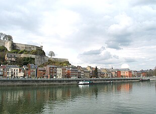 Zitadelle, Wallonisches Parlament und die Maas