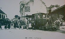 Étel : le tramway vers 1925 (carte postale, musée des thoniers d'Étel).