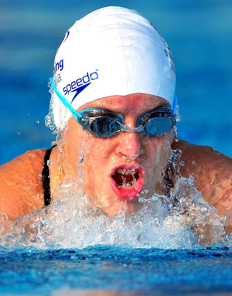 File:080511 - Amanda Fowler swimming - 3b - 2011 Oceania Paralympic Champio...