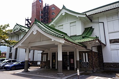 諏訪市美術館