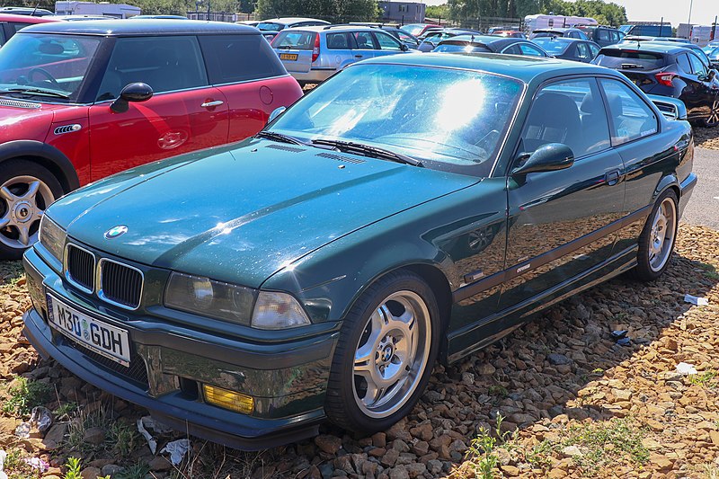 File:1995 BMW M3 GT Individual 3.0 Front.jpg