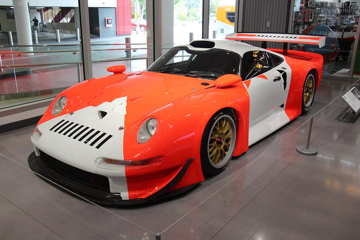 File:1996 Porsche 911 GT1 (29743713667).jpg - Wikimedia Commons