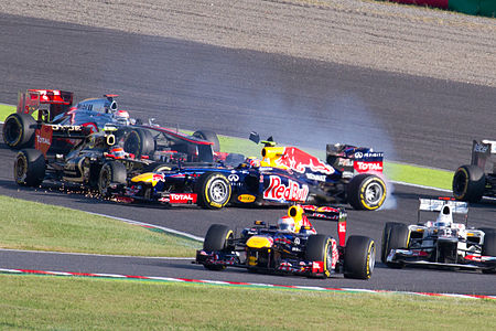 2012 Japanese GP opening lap