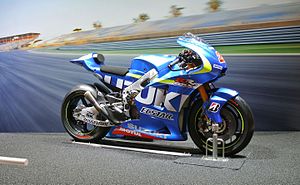 2015 Suzuki GSX-RR на выставке Tokyo.JPG