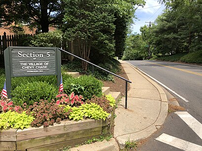 How to get to Chevy Chase Section Five with public transit - About the place