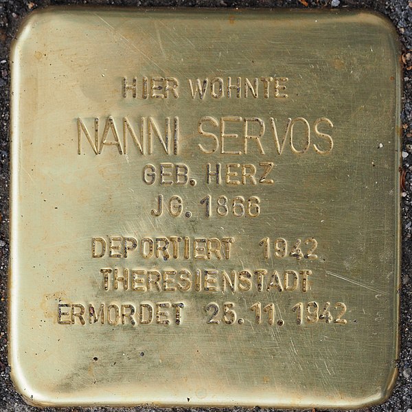 File:2021 06 17 Stolpersteine Kempen Nanni Servos.jpg