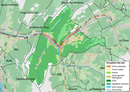 Barevná mapa znázorňující využití půdy.