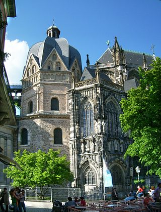 <span class="mw-page-title-main">Palatine Chapel, Aachen</span> Church building in Aachen, Germany