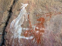 Canguro y cazador en el Anbangbang Rock Shelter, Kakadu (datación imprecisa), arte aborigen de Australia.