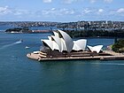 Het Sydney Opera House is wellicht het bekendste postmoderne bouwwerk ter wereld.[bron?]