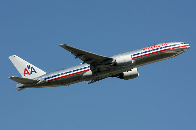 American Airlines Boeing 777-200 N762AN