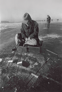 Ice fishing in the Han River (January 6, 1977)