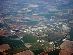 Luchtfoto van Morón Air Base in 2009.