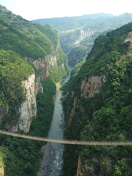 চিত্র:Beipanjiang Railway Bridge-3.jpg