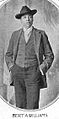 Den amerikanske artisten Bert Williams i tredelt dress kring 1896.