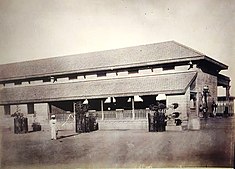 An old photo of Railway Station of Bhavnagar in Saurashtra was taken in 1910 AD. It was built by Bhavnagar State in 1880 AD. Bhavnagarrailway.jpg