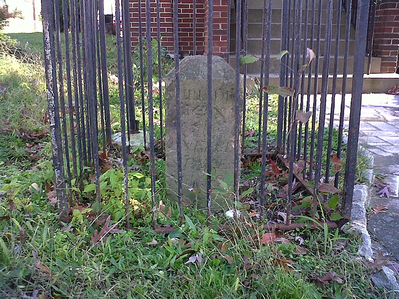 File:Boundary Stone (District of Columbia) SE 2.jpg