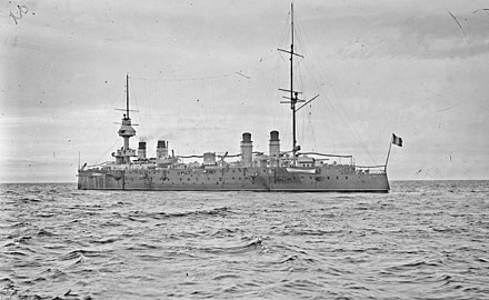 French cruiser Amiral Aube‎