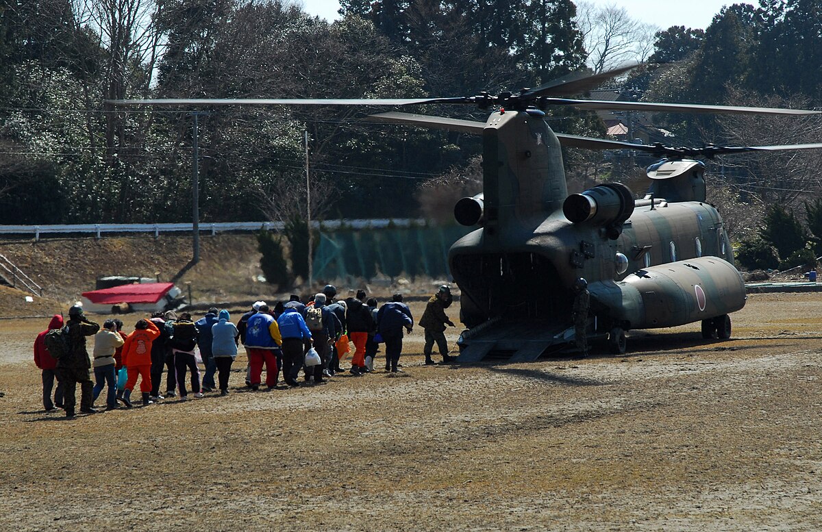 CH-47 at Ōshima (Kesennuma), -1 Apr. 2011 a.jpg