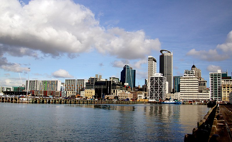 File:City skyline with Auckland NZ (8114179424).jpg