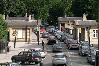 Cleveland Bridge during Bath's rush hour Cleveland Bridge In Rush Hour.jpg