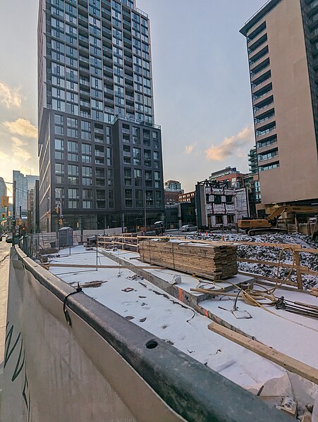 File:Construction NE corner of Sherbourne and Front (52669060906).jpg