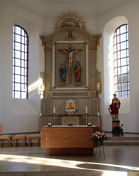 File:Dahn-St Laurentius-30-Chor-2019-gje.jpg