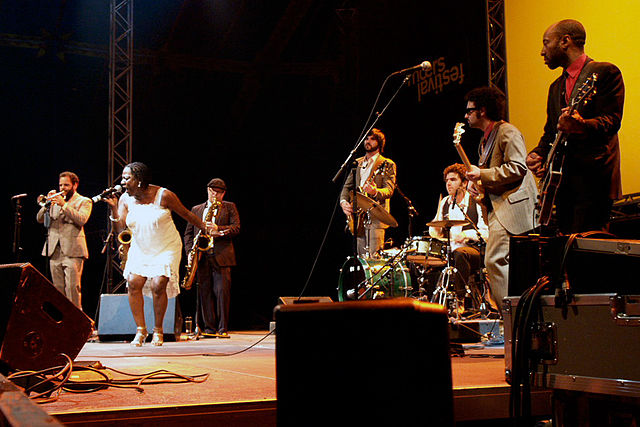 Sharon Jones & the Dap-Kings at the Moers Festival 2007
