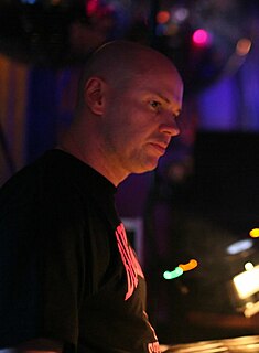 Dave Seaman British DJ and record producer (born 1968)