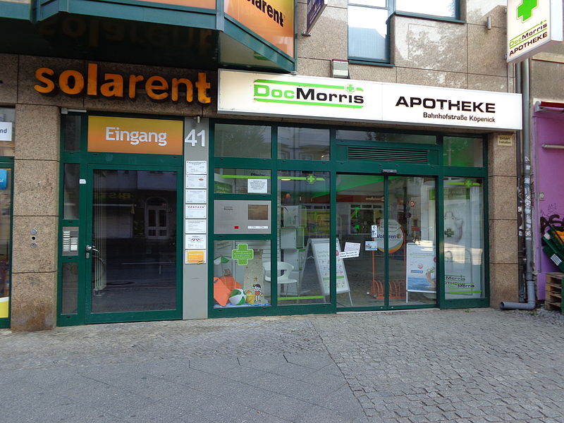 File:Doc-Morris-Apotheke Bahnhofstr in Berlin-Koepenick.JPG