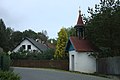 Čeština: Kaple u hlavní cesty ve vesnici Dolní Lhota u Načeradce English: A chapel at the main road in the village of Dolní Lhota near Načeradec, Central Bohemia, CZ