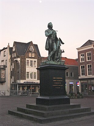 Hoe gaan naar Scheffersplein met het openbaar vervoer - Over de plek