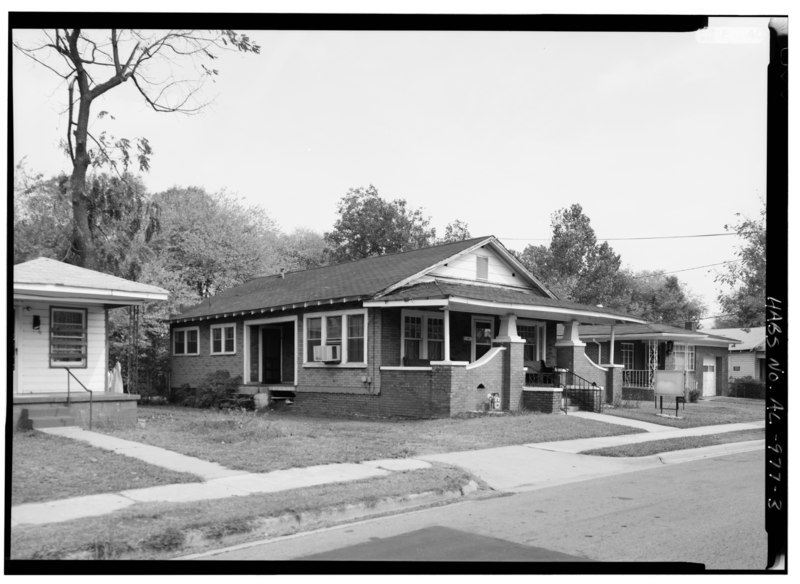 File:EXTERIOR VIEW WITH RESIDENTIAL COMMUNITY CONTEXT LOOKING EAST ALONG NORTHSIDE OF 3200 BLOCK OF 29TH AVENUE NORTH - Bethel Baptist Church, 3233 Twenty-ninth Avenue, North, HABS ALA,37-BIRM,26-3.tif