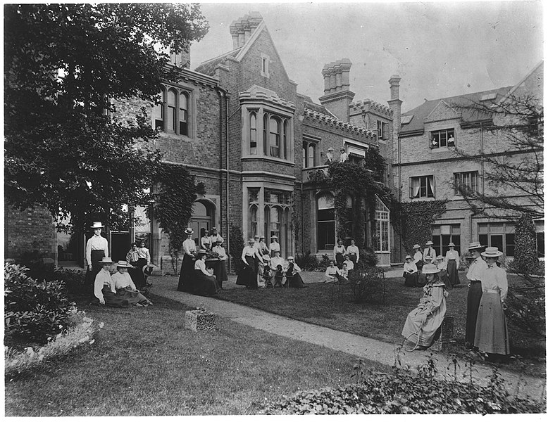 File:Eleanor Roosevelt's Allenswood Academy in Wimbldon 01.jpg