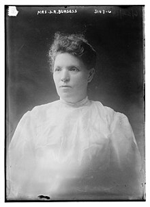 Eveline Burgess (ca 1915).jpg