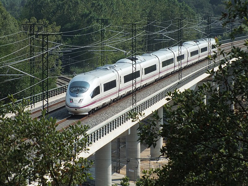 File:Fast Train Spain Class 103 AVE Siemens Bridge Macanet-Massanes.JPG