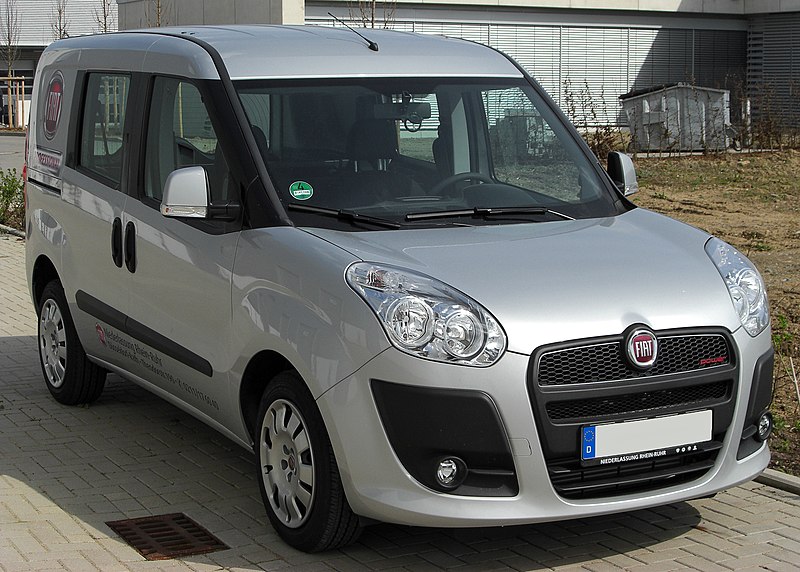 File:Fiat Doblò II front 20100402.jpg