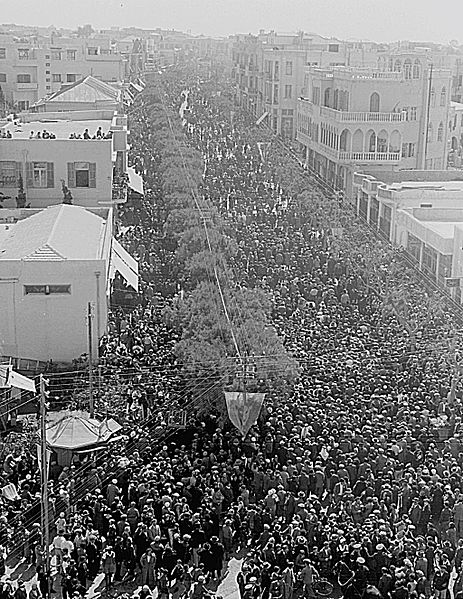 File:Flickr - Government Press Office (GPO) - MASSES STREAMING THROUGH ALLENBY STREET DURING THE ADLOYADA.jpg