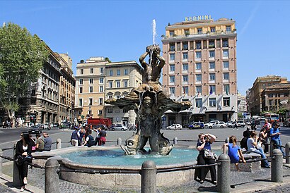 Come arrivare a Piazza Barberini con i mezzi pubblici - Informazioni sul luogo