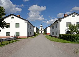 Bruksgatan med Fossjords kirke