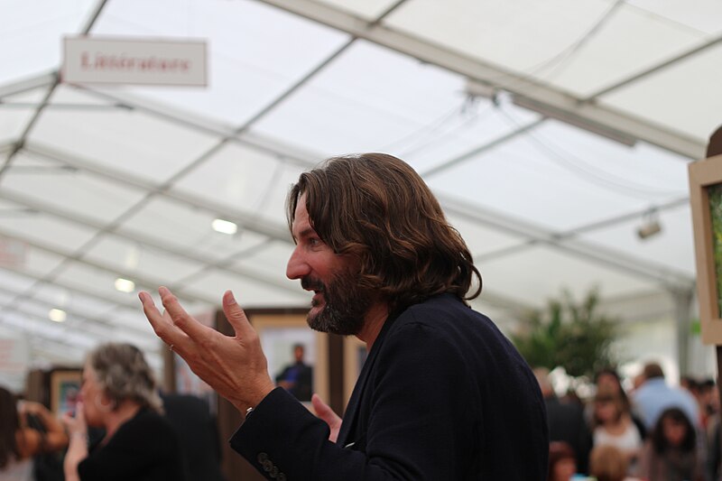 File:Frédéric Beigbeder - Livre sur la Place 2014 (15046131877).jpg