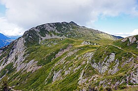 La pointe de Lapaz depuis le refuge de Bellachat à l'est.