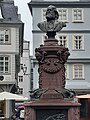 Споменикот на Фридрих Штолце во Франкфурт на Мајна