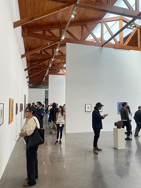 File:Galería Kurimanzutto, 2024 01.jpg