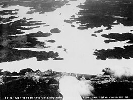 Georgia - Bartlett Ferry Dam - NARA - 23937029 (cropped).jpg