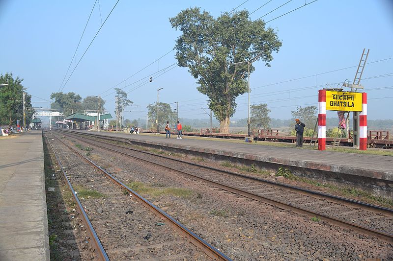 File:Ghatshila Railway Station.jpg