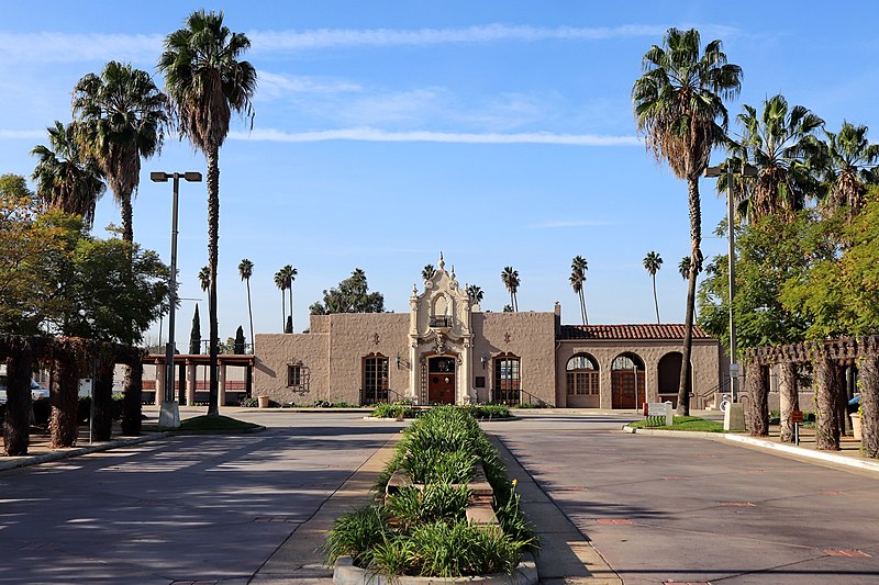 File:Glendale, Glendale, Southern Pacific Railroad Depot.jpg