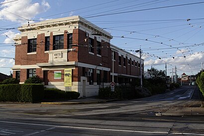 How to get to Glenhuntly tram depot with public transport- About the place