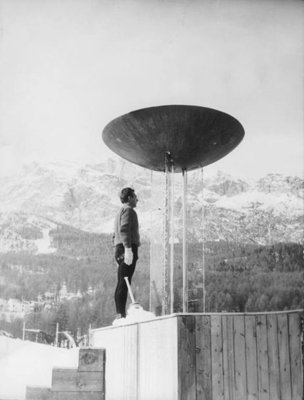 Zapalenie znicza olimpijskiego w Cortina d’Ampezzo